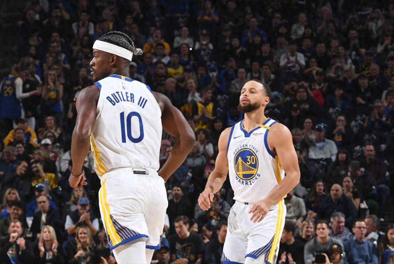 Ning焦点对战，库里与30激战掘金分钟，败北胜负难料！赛场气氛高涨的简单介绍