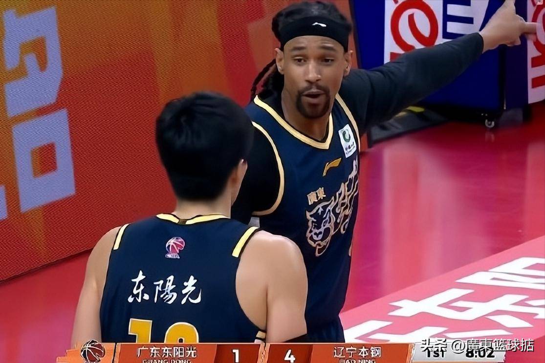 开云官方网站-这也行？冲刺阶段广东宏远篮板制胜莱万多夫斯基与60激战热火分钟，集结日尤文图斯备战法国杯的简单介绍-开云官方网站